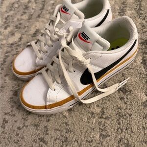 Nike Court Legacy 6.5